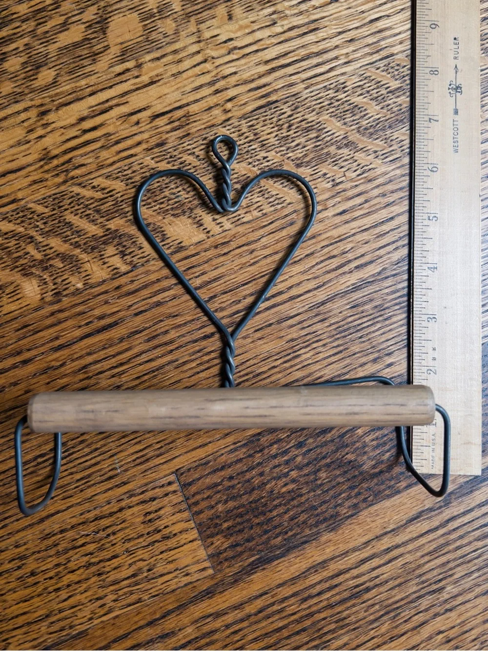 Vintage Wire Towel Hanger, Small Heart Shaped Towel Hanger